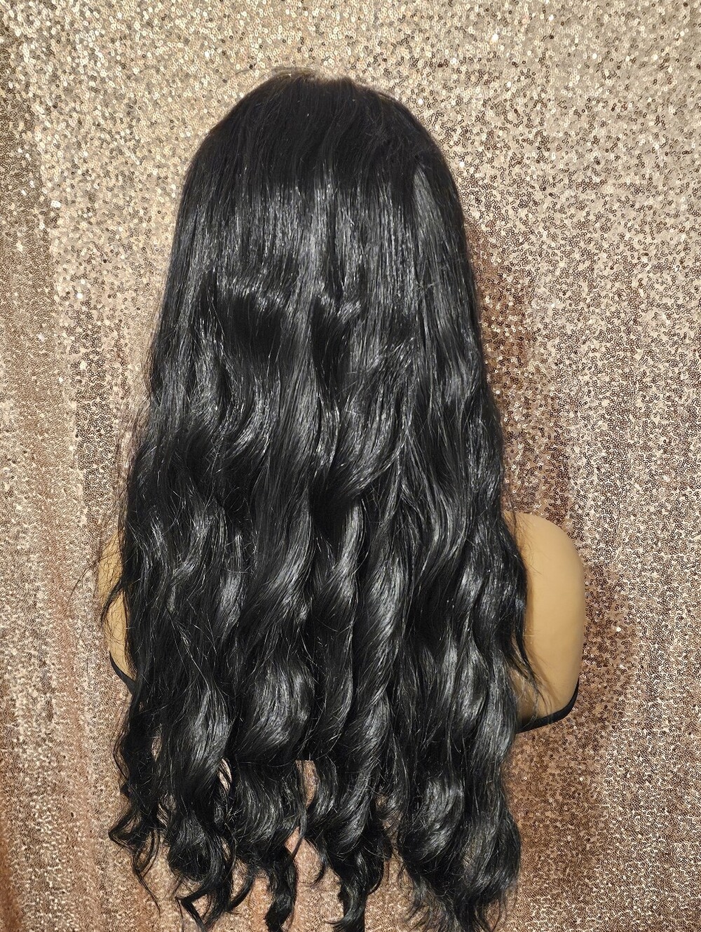 Wig - Picture 3 of 7